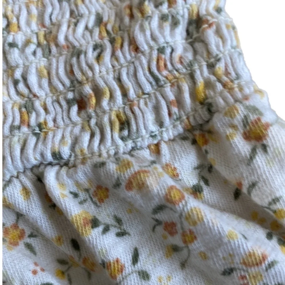 Art class Girls Smocked Crop Top Cream Floral Size‎ Medium (7/8)